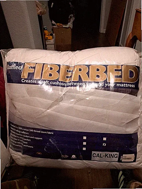 California King Size Mattress Pad-Pillow Top Fluffy (Brand new Never Opened)