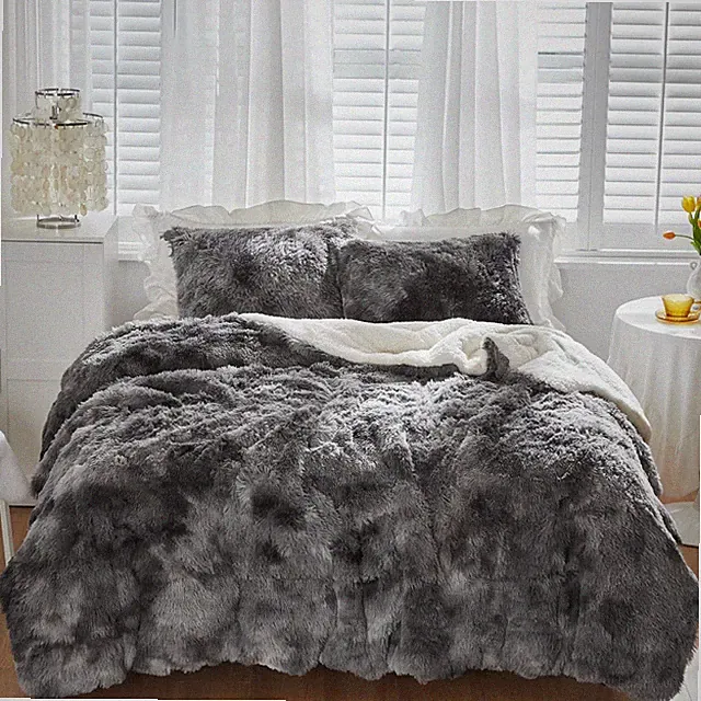 Shaggy Comforter Set Queen Size 3 Pieces Winter Faux Fur Comforter Set with 2...