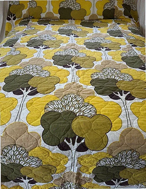 Vtg Bedspread 60s 70s Bedspread Full Twin MCM Yellow Green Mod Groovy Retro